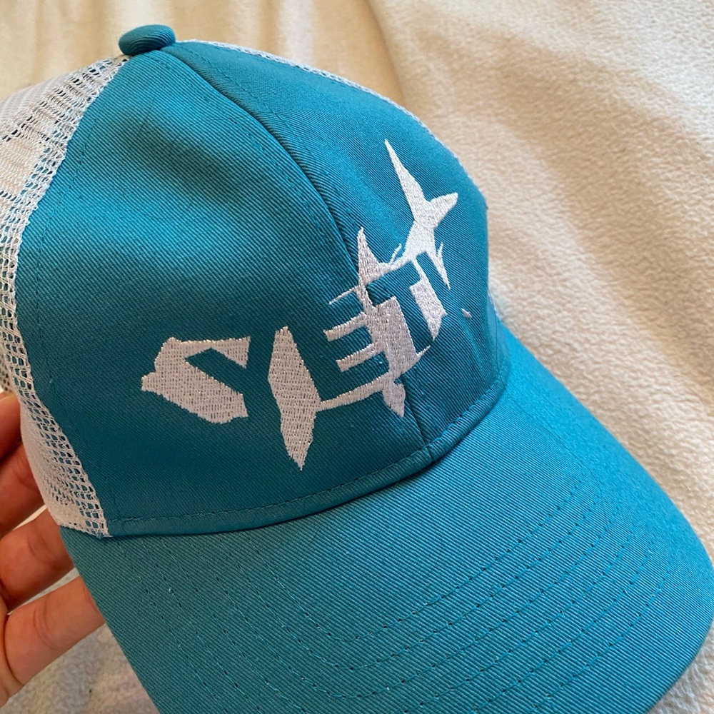 Yeti cap